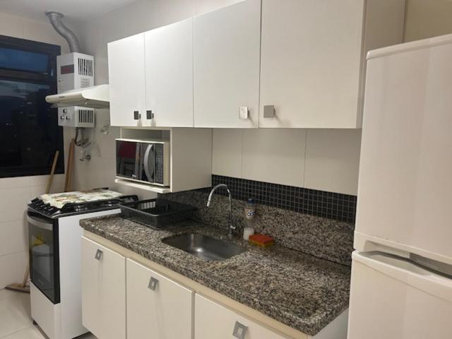 Lindo Apto No Barrabela, Todo Equipado, Com Arcondicionados Split Novos No Quarto E Na Sala, Limpissimo, Cheiroso, Novinho, Condominio Em Frente A Praia, Com Piscina Aquecida, Sauna, Quadra, Academia, Lavanderia, Salao De Beleza, Restaurantes, Mercad Рио де Жанейро Екстериор снимка